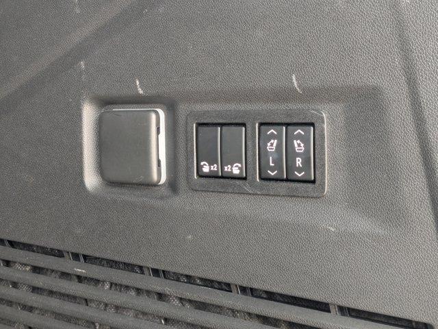 2022 Chevrolet Tahoe Vehicle Photo in BRUNSWICK, GA 31525-1881