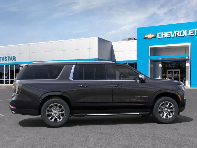 2025 Chevrolet Suburban Vehicle Photo in MOON TOWNSHIP, PA 15108-2571