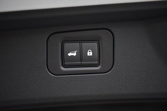 2025 Nissan Armada Vehicle Photo in Ballwin, MO 63011