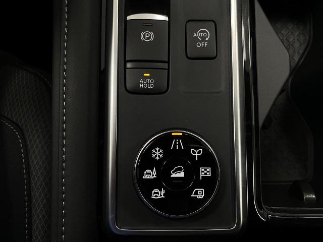 2025 Nissan Pathfinder Vehicle Photo in Appleton, WI 54913