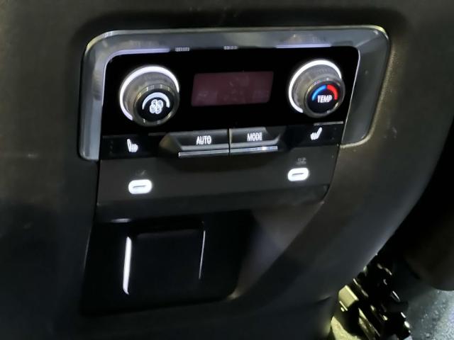 2023 Chevrolet Suburban Vehicle Photo in Roslyn, NY 11576