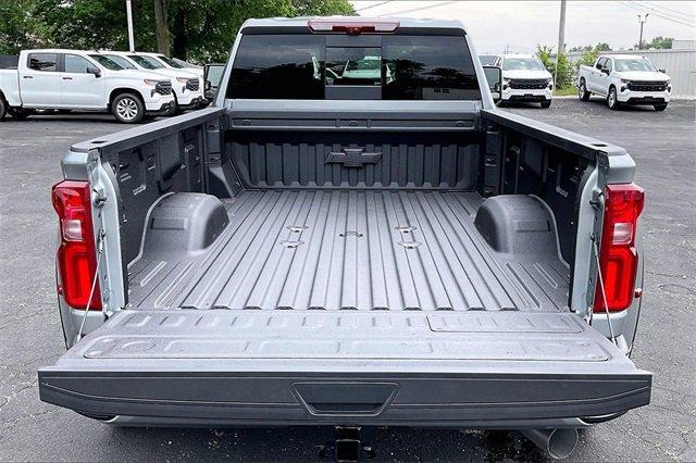 2025 Chevrolet Silverado 3500 HD Vehicle Photo in INDEPENDENCE, MO 64055-1314