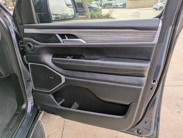 2024 Jeep Wagoneer L Vehicle Photo in SELMA, TX 78154-1459