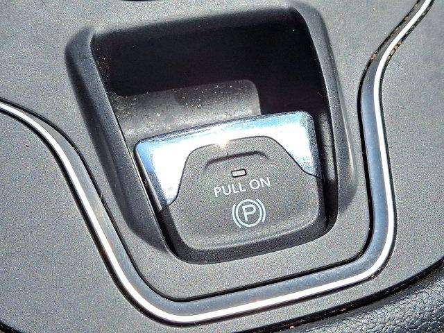 2020 Jeep Cherokee Vehicle Photo in Philadelphia, PA 19116