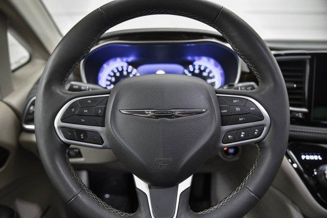 2022 Chrysler Pacifica Vehicle Photo in Akron, OH 44320