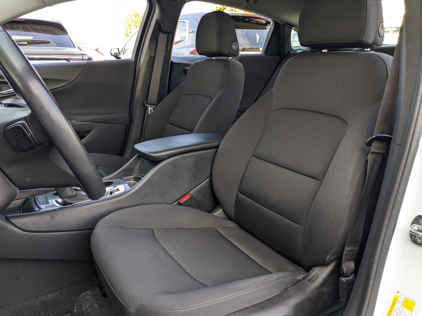 2022 Chevrolet Malibu Vehicle Photo in VALENCIA, CA 91355-1705