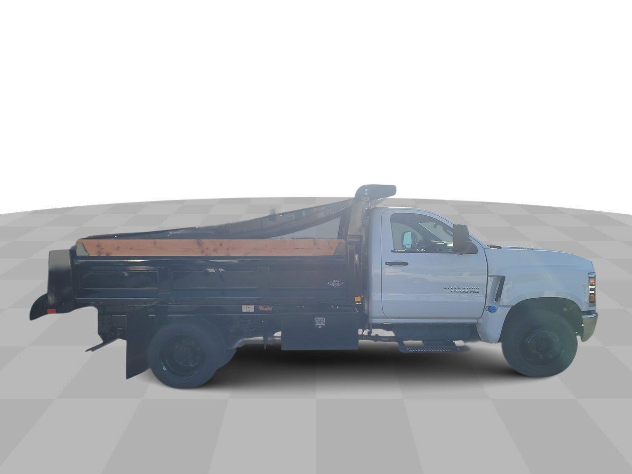 2023 Chevrolet Silverado Chassis Cab Vehicle Photo in LA MESA, CA 91942-8211