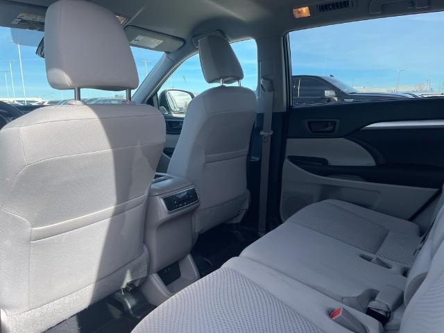 2019 Toyota Highlander Vehicle Photo in Grapevine, TX 76051