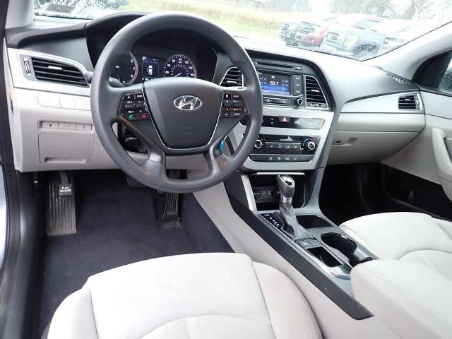 2015 Hyundai SONATA Vehicle Photo in ZELIENOPLE, PA 16063-2910