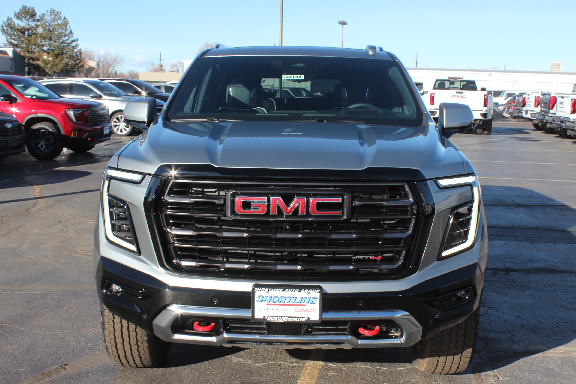 2025 GMC Yukon XL Vehicle Photo in AURORA, CO 80012-4011