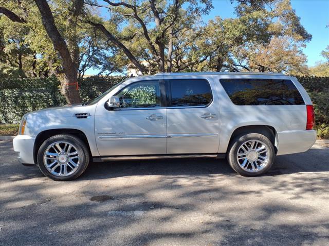 2012 Cadillac Escalade ESV Vehicle Photo in SAN ANTONIO, TX 78230-1001