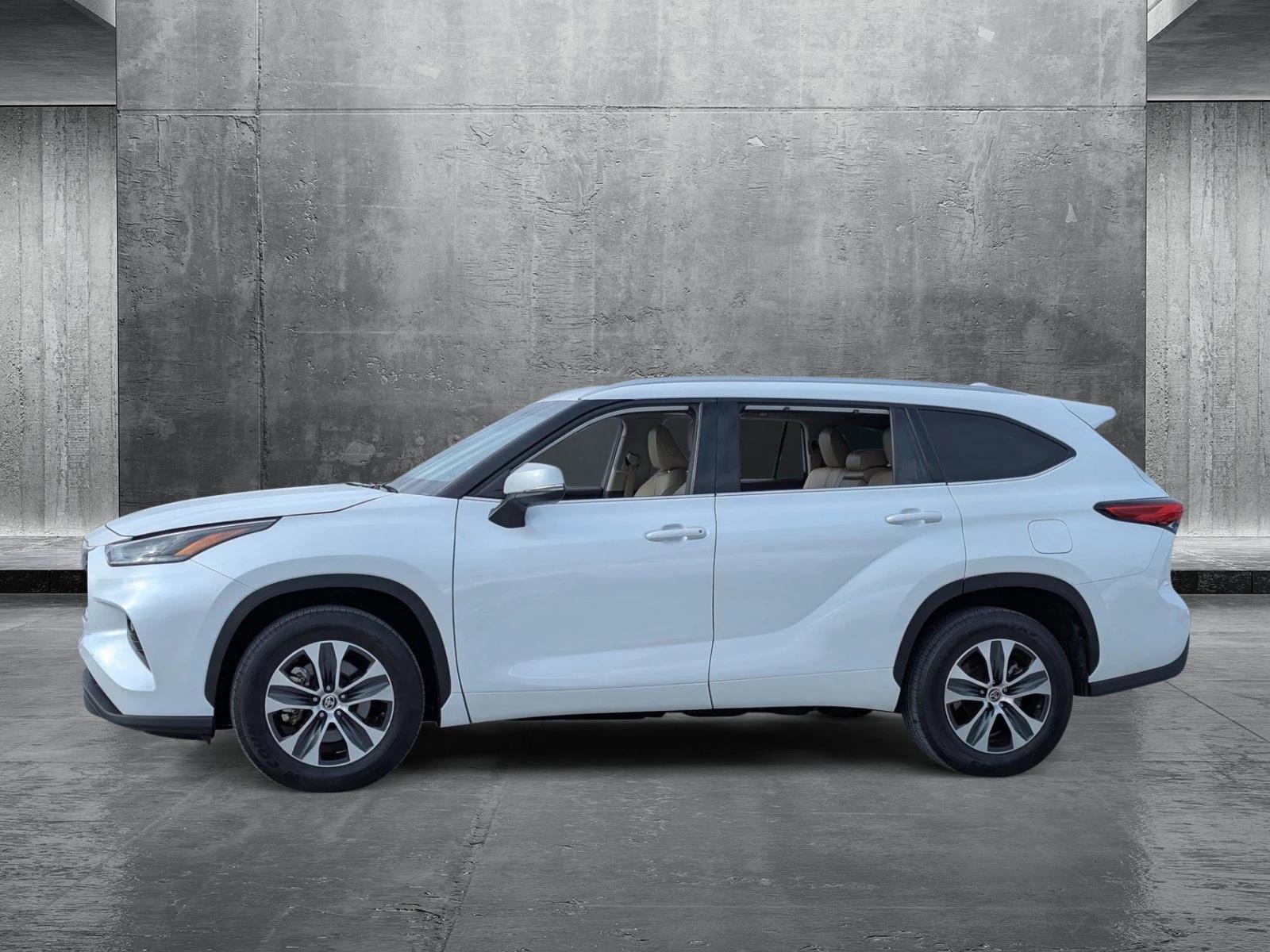 2022 Toyota Highlander Vehicle Photo in Ft. Myers, FL 33907