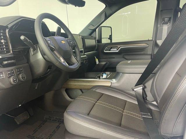 2025 Chevrolet Silverado 3500 HD Vehicle Photo in PHOENIX, AZ 85014-3381