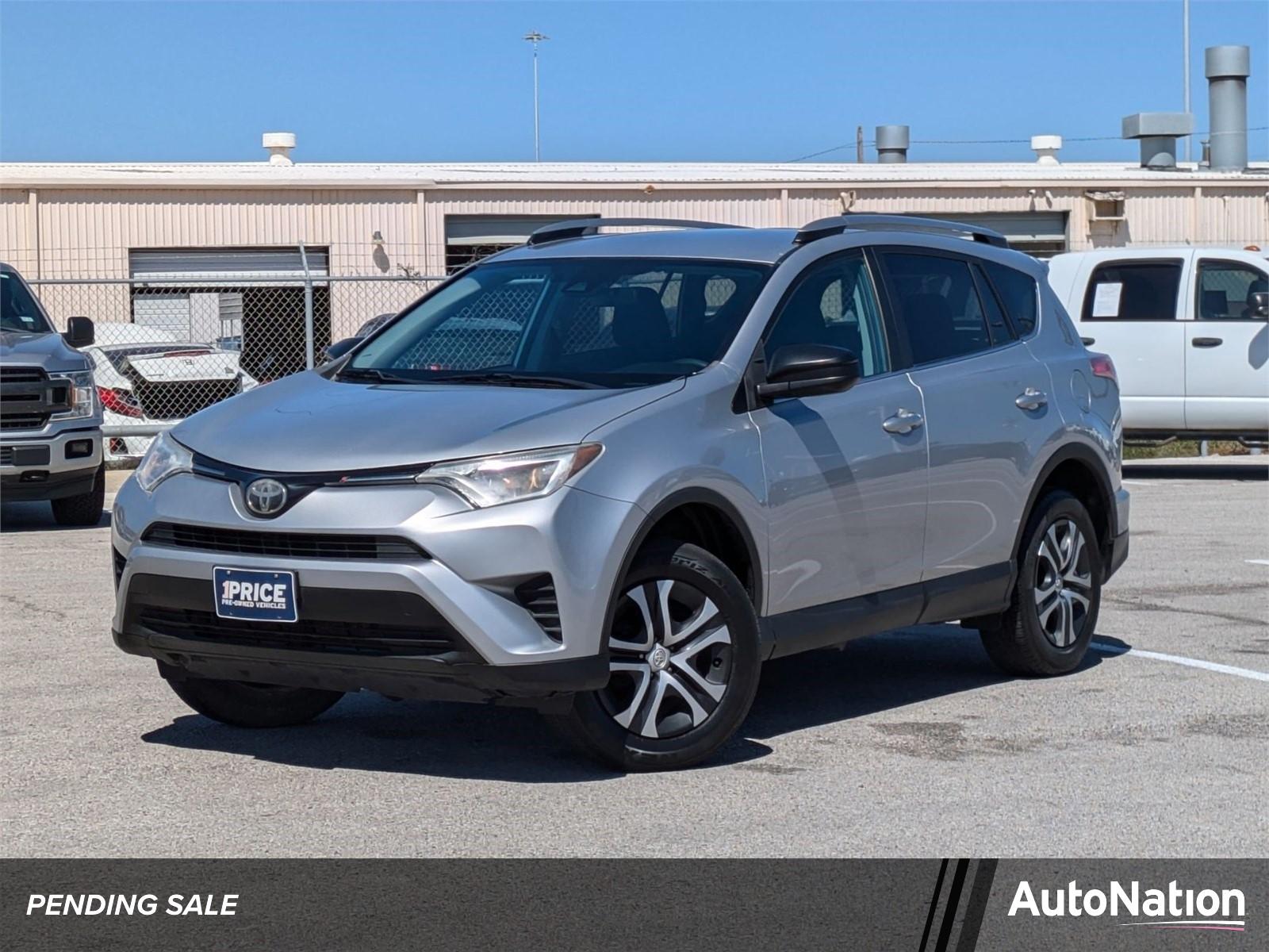 2018 Toyota RAV4 Vehicle Photo in Corpus Christi, TX 78415