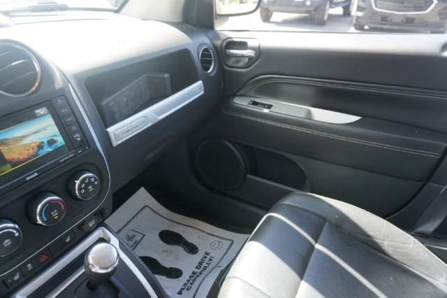 2017 Jeep Compass Vehicle Photo in FAIRMONT, WV 26554-2318