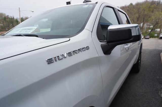 2022 Chevrolet Silverado 1500 Vehicle Photo in FAIRMONT, WV 26554-2318