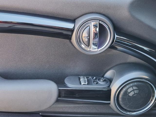 2020 MINI Cooper S Hardtop Vehicle Photo in GRAPEVINE, TX 76051