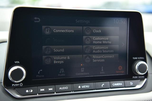 2025 Nissan Rogue Vehicle Photo in Ballwin, MO 63011