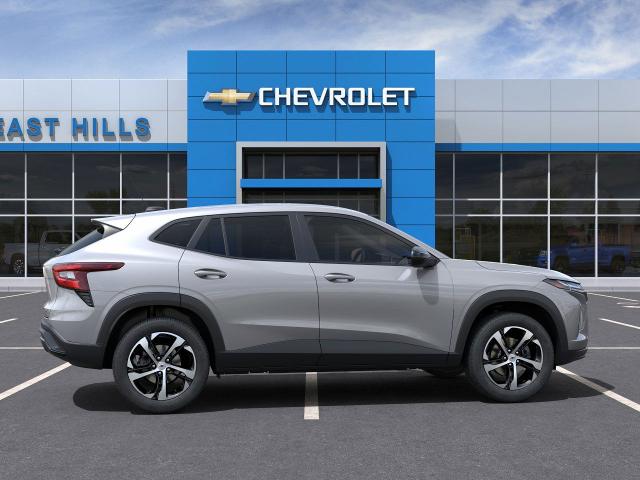 2025 Chevrolet Trax Vehicle Photo in Roslyn, NY 11576