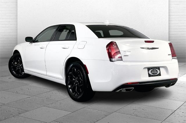 2022 Chrysler 300 Vehicle Photo in Kansas City, MO 64114