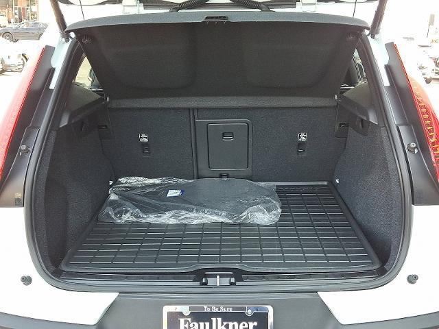 2023 Volvo XC40 Vehicle Photo in HARRISBURG, PA 17111-1033