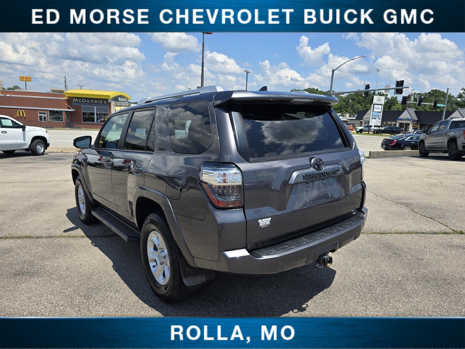 2017 Toyota 4Runner Vehicle Photo in Rolla, MO 65401