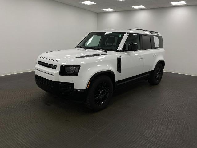 2024 Defender Vehicle Photo in Appleton, WI 54913