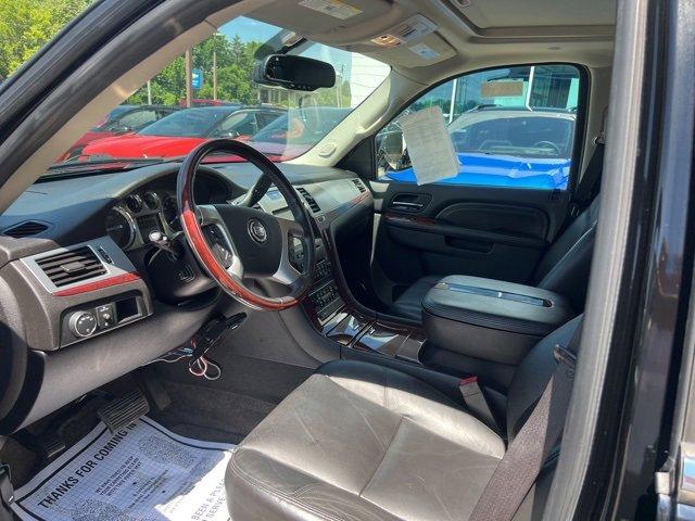 2010 Cadillac Escalade ESV Vehicle Photo in MILFORD, OH 45150-1684
