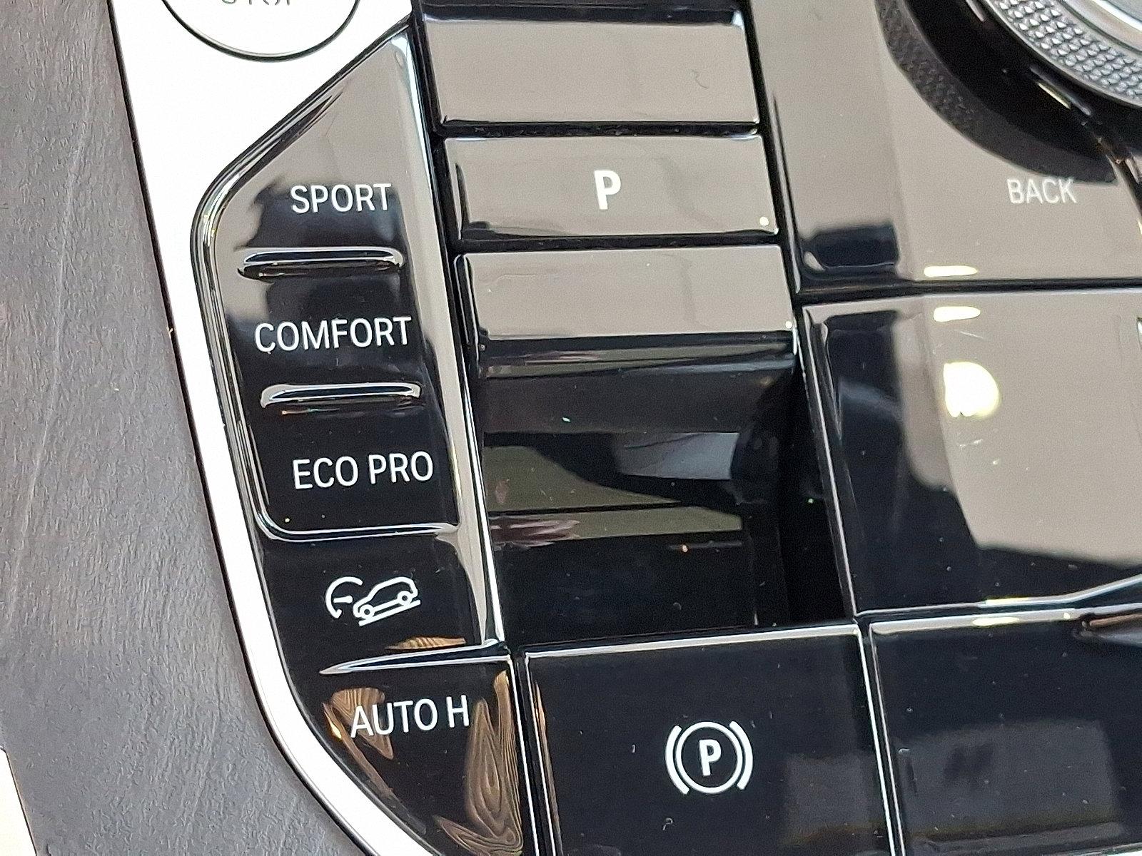 2025 BMW X7 xDrive40i Vehicle Photo in Lancaster, PA 17601