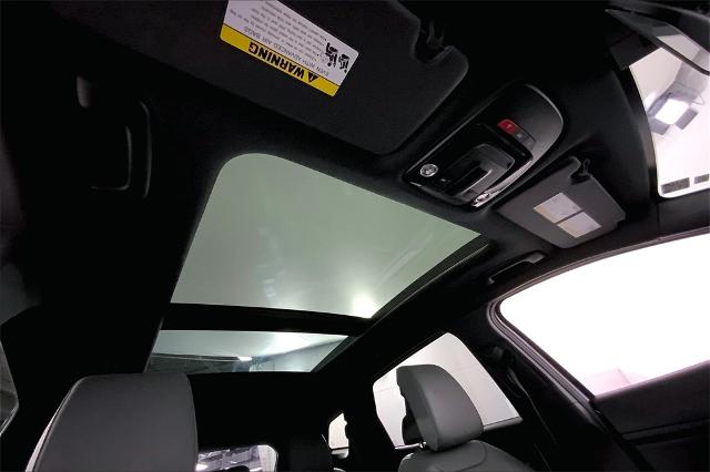 2023 Kia Sportage Vehicle Photo in Lees Summit, MO 64086