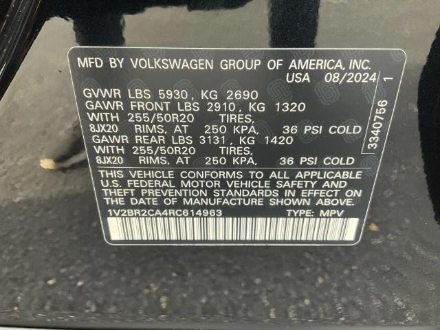 2024 Volkswagen Atlas Vehicle Photo in Oshkosh, WI 54904