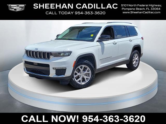 2022 Jeep Grand Cherokee Limited photo 2