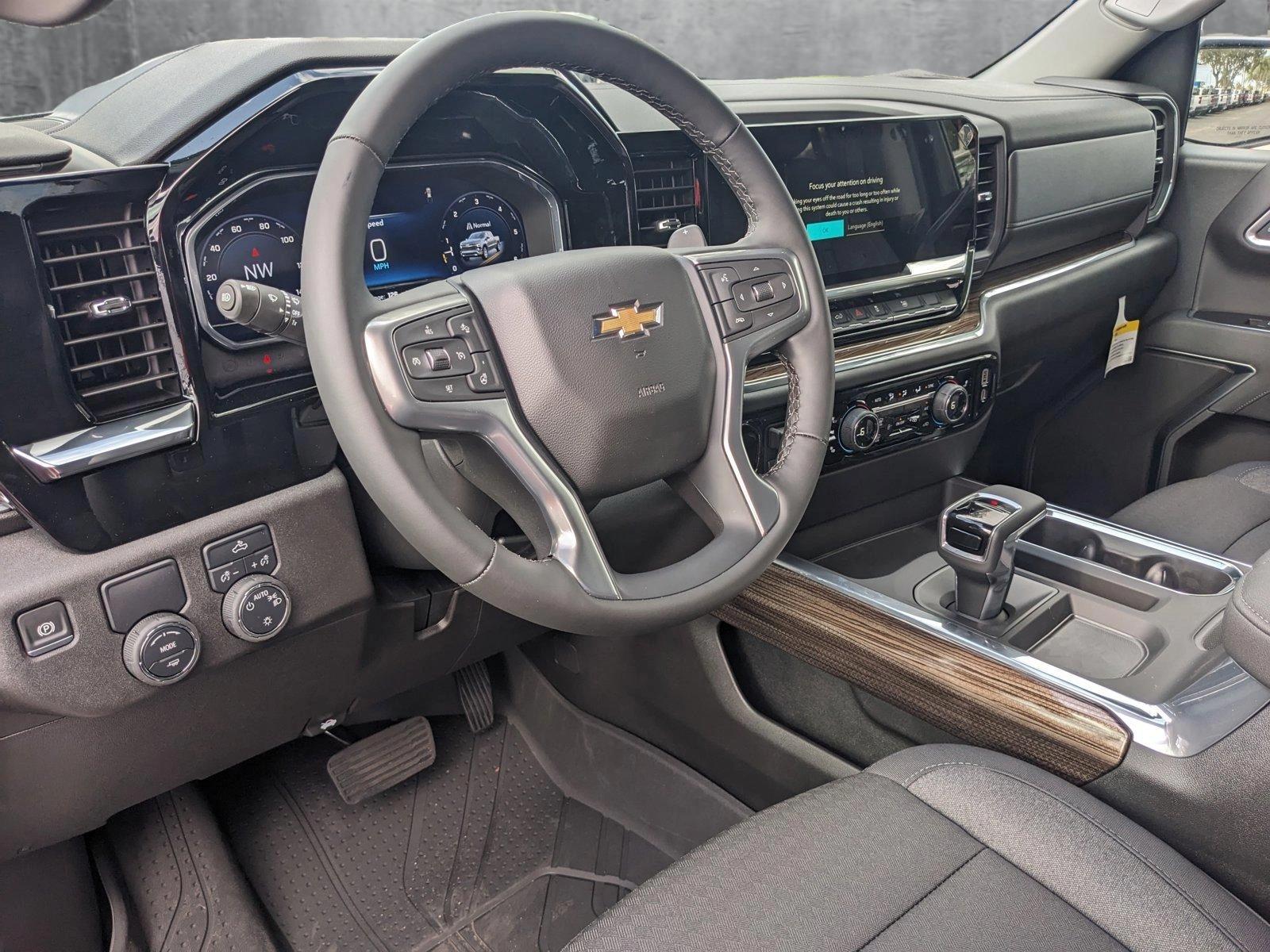 2025 Chevrolet Silverado 1500 Vehicle Photo in GREENACRES, FL 33463-3207