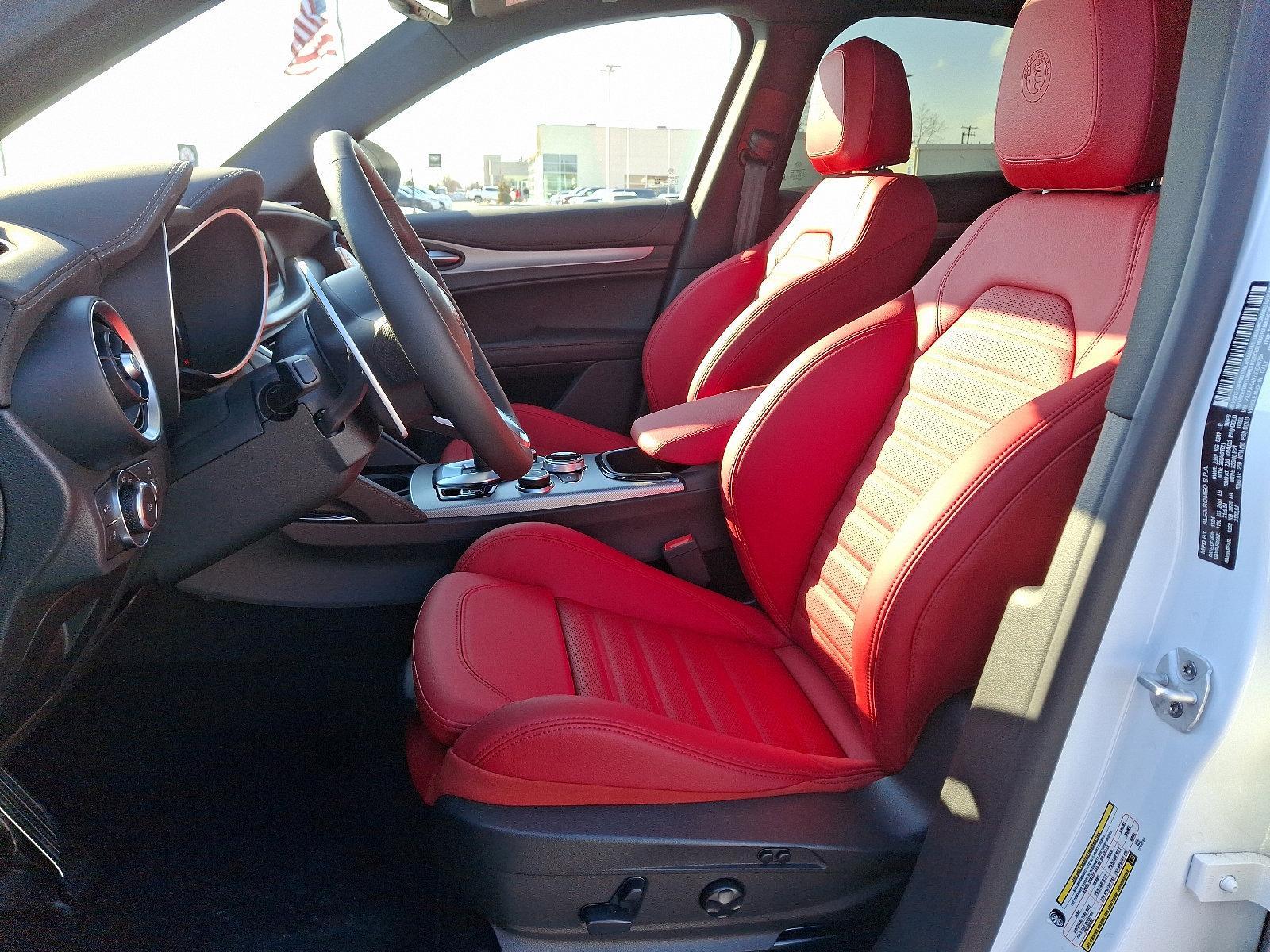 2025 Alfa Romeo Stelvio Vehicle Photo in Mechanicsburg, PA 17050