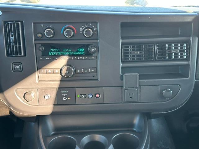 2024 Chevrolet Express Cargo 2500 Vehicle Photo in COLUMBIA, MO 65203-3903