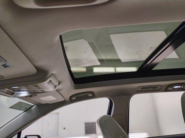 2025 Cadillac XT6 Vehicle Photo in PINEVILLE, NC 28134-8495