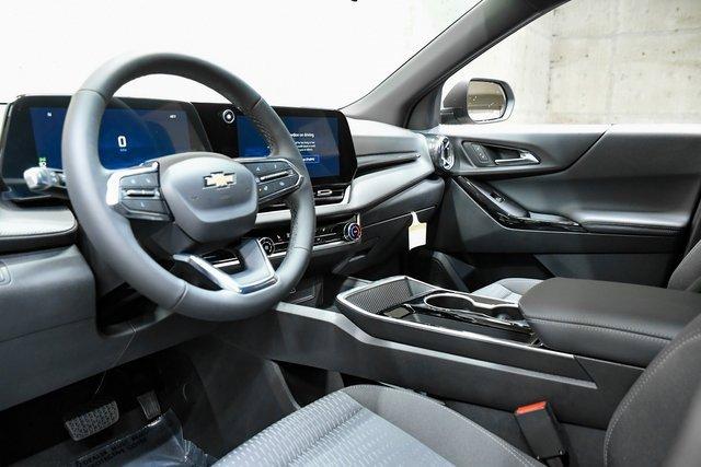 2025 Chevrolet Equinox Vehicle Photo in EVERETT, WA 98203-5662