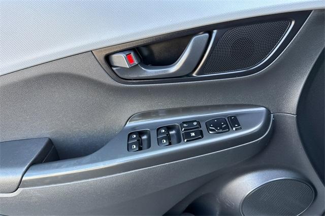 2020 Hyundai Kona Vehicle Photo in ELK GROVE, CA 95757-8703