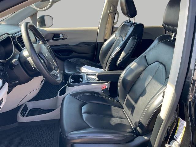 2023 Chrysler Pacifica Vehicle Photo in Kaukauna, WI 54130