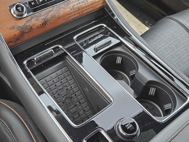 2025 Lincoln Aviator Vehicle Photo in AUSTIN, TX 78717
