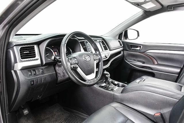 2019 Toyota Highlander Vehicle Photo in DALLAS, TX 75235