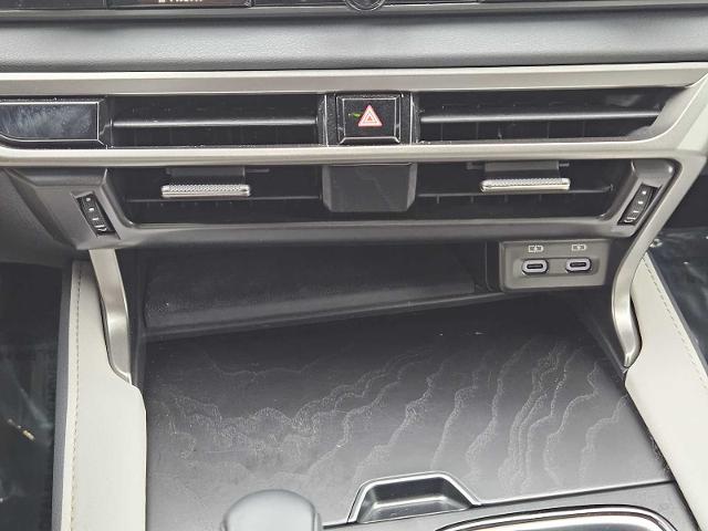 2024 Lexus RX 350 Vehicle Photo in FORT WORTH, TX 76132
