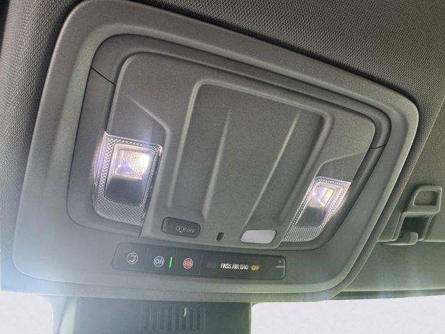 2023 GMC Sierra 1500 Vehicle Photo in LEOMINSTER, MA 01453-2952