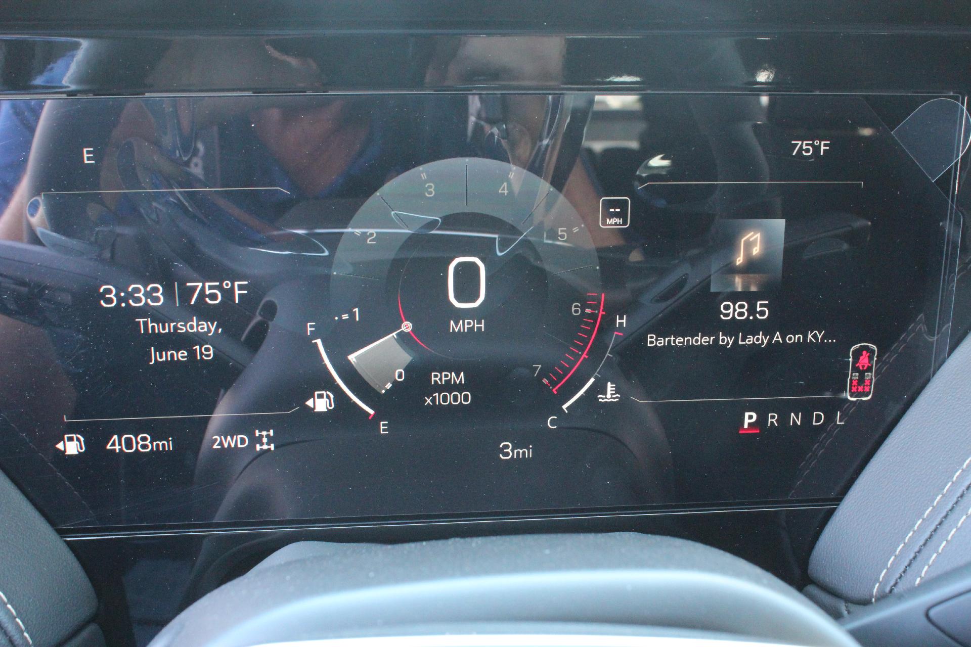 2025 GMC Yukon XL Vehicle Photo in AURORA, CO 80012-4011