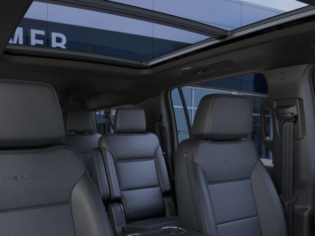 2025 GMC Yukon XL Vehicle Photo in KANSAS CITY, MO 64114-4545