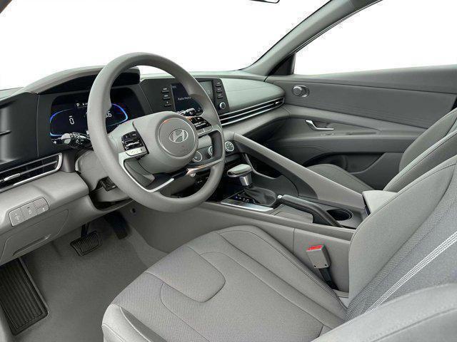 2024 Hyundai ELANTRA Vehicle Photo in Shiloh, IL 62269