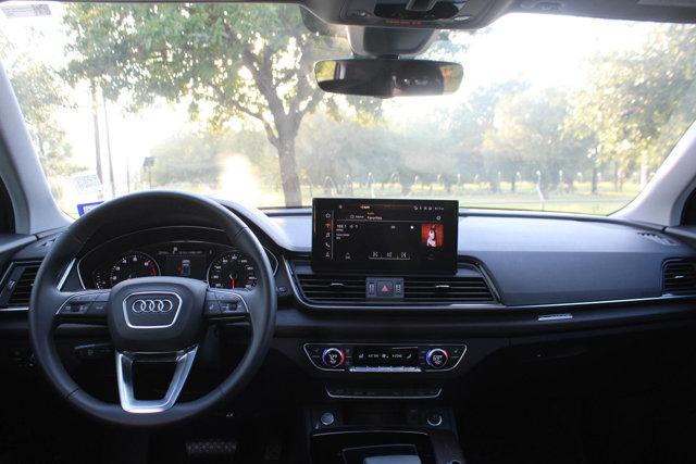 2024 Audi Q5 Vehicle Photo in HOUSTON, TX 77090