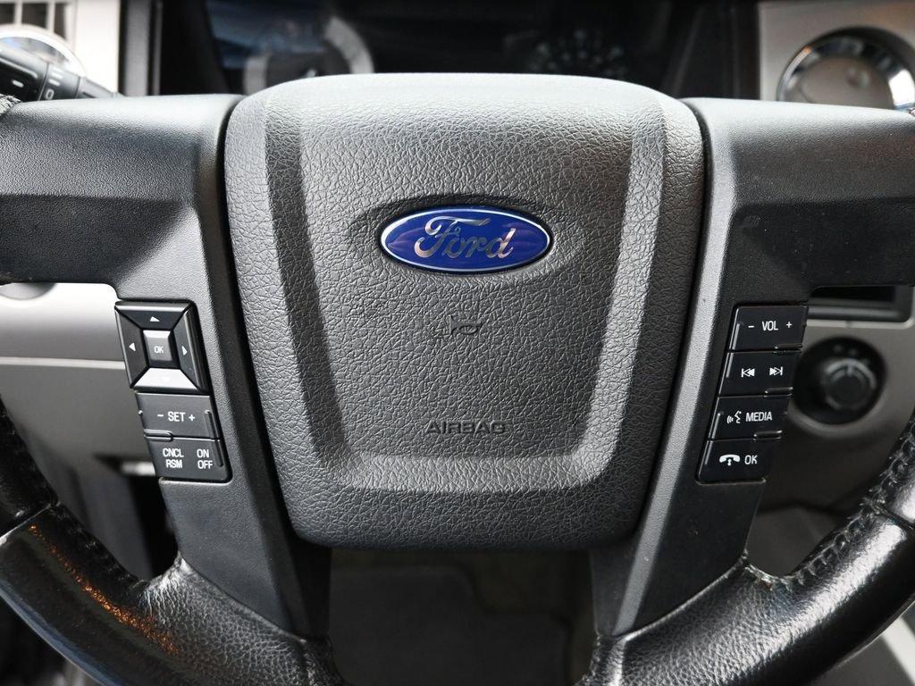 2017 Ford Expedition Vehicle Photo in Cedar Rapids, IA 52402