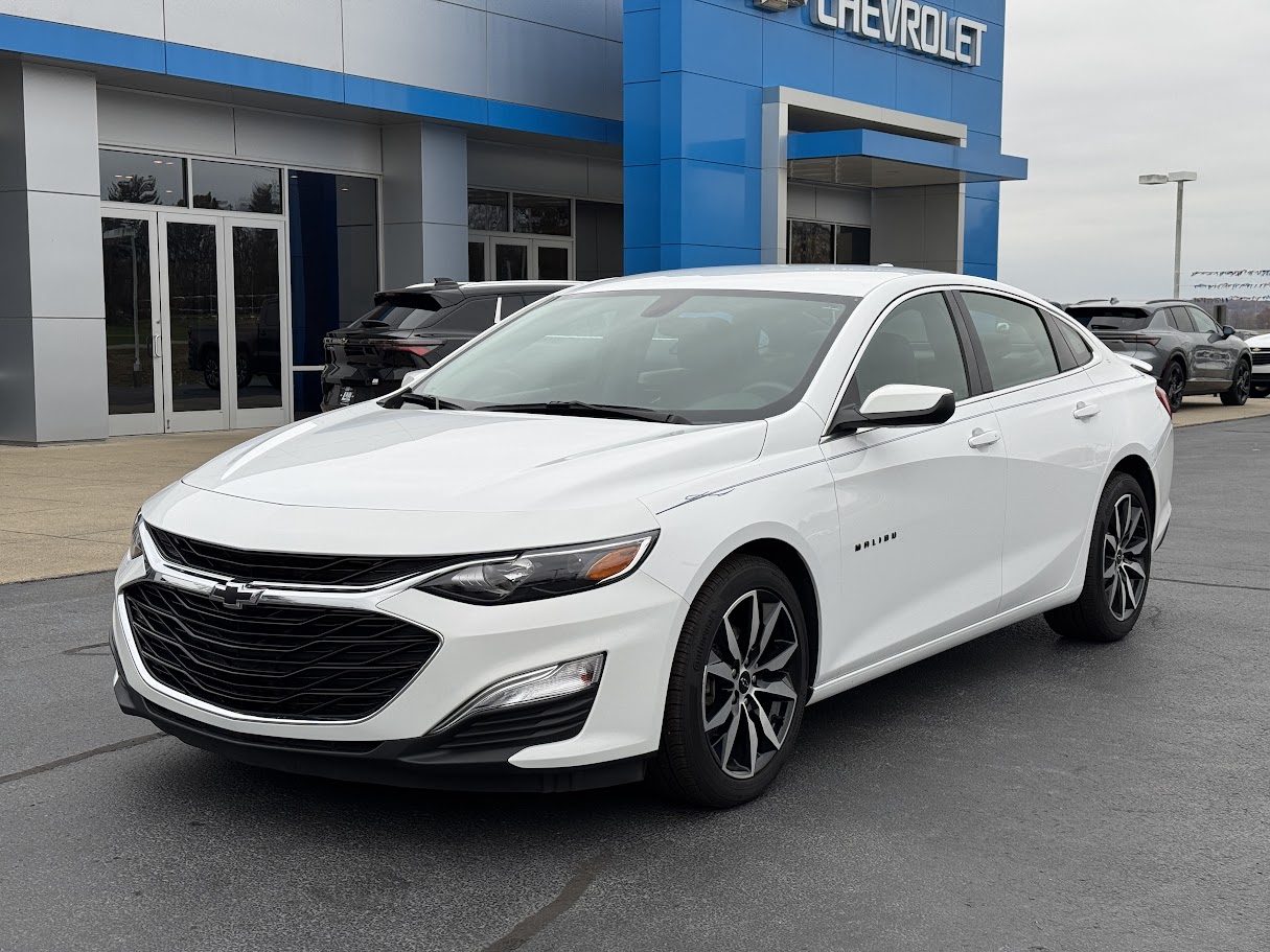 2022 Chevrolet Malibu Vehicle Photo in BOONVILLE, IN 47601-9633