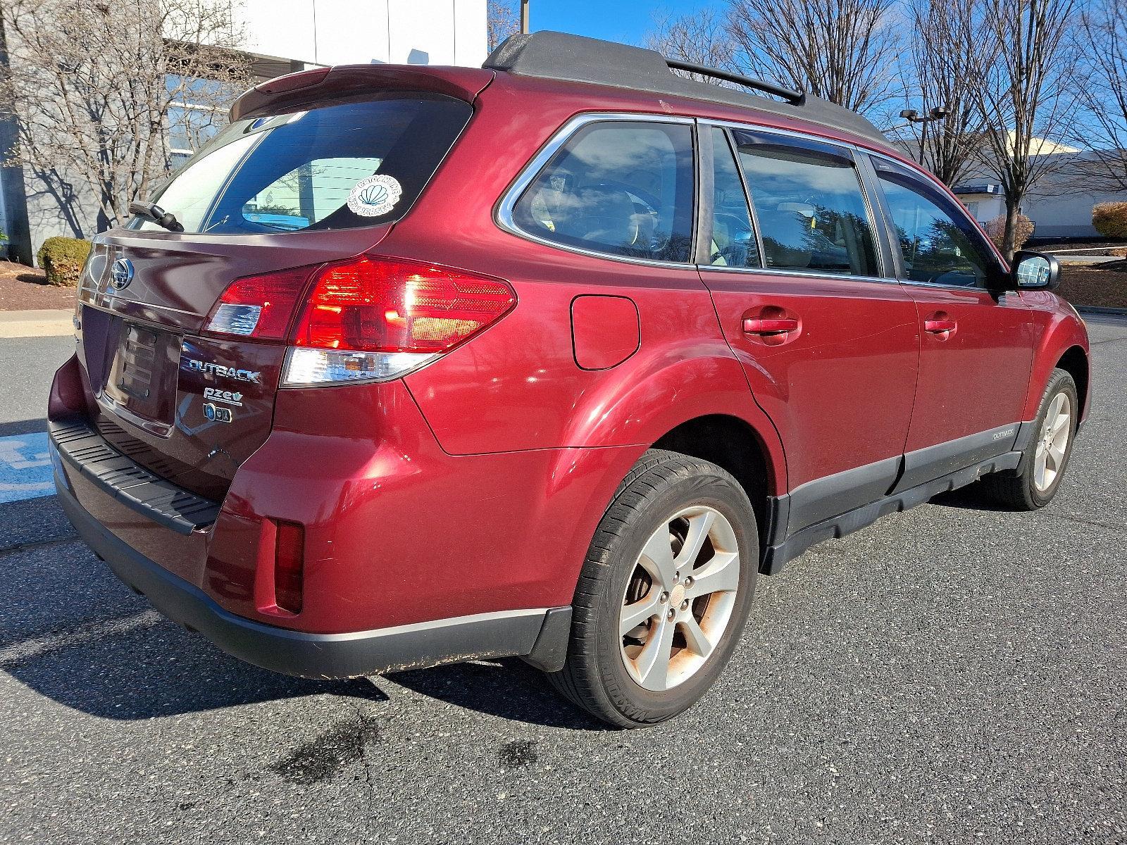 2014 Subaru Outback Vehicle Photo in BETHLEHEM, PA 18017